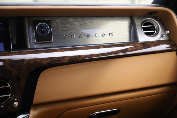 Used 2022 Rolls-Royce Phantom for sale Sold at Maserati of Greenwich in Greenwich CT 06830 26