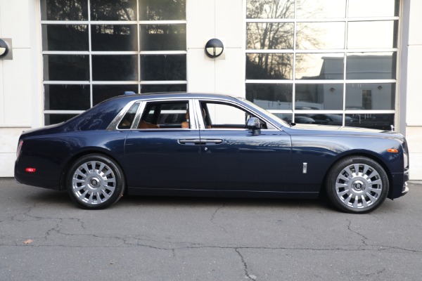 Used 2022 Rolls-Royce Phantom for sale Sold at Maserati of Greenwich in Greenwich CT 06830 4