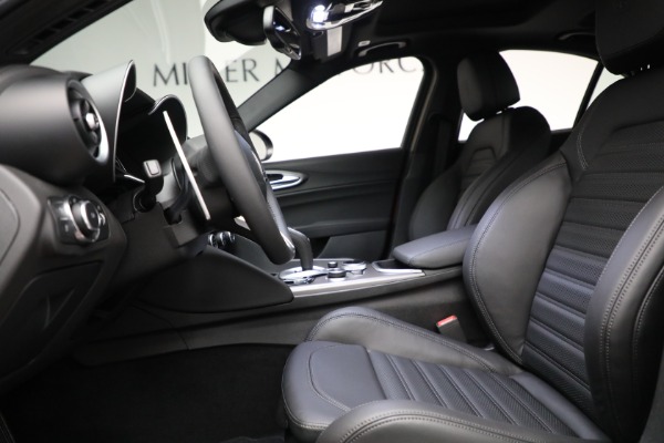 New 2022 Alfa Romeo Giulia Veloce for sale Sold at Maserati of Greenwich in Greenwich CT 06830 14