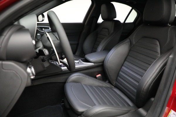 New 2022 Alfa Romeo Giulia Veloce for sale Sold at Maserati of Greenwich in Greenwich CT 06830 15