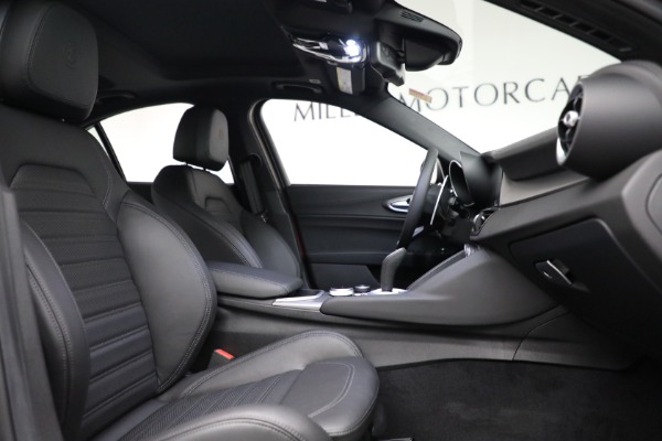 New 2022 Alfa Romeo Giulia Veloce for sale Sold at Maserati of Greenwich in Greenwich CT 06830 20