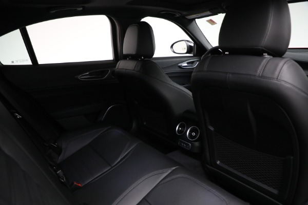 New 2022 Alfa Romeo Giulia Veloce for sale Sold at Maserati of Greenwich in Greenwich CT 06830 26