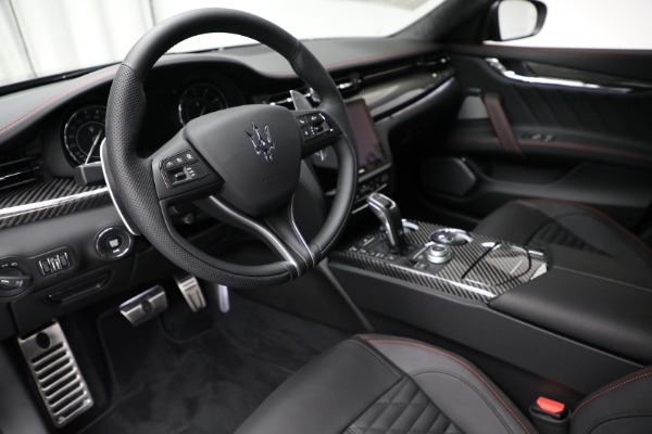 New 2022 Maserati Quattroporte Modena Q4 for sale Sold at Maserati of Greenwich in Greenwich CT 06830 13