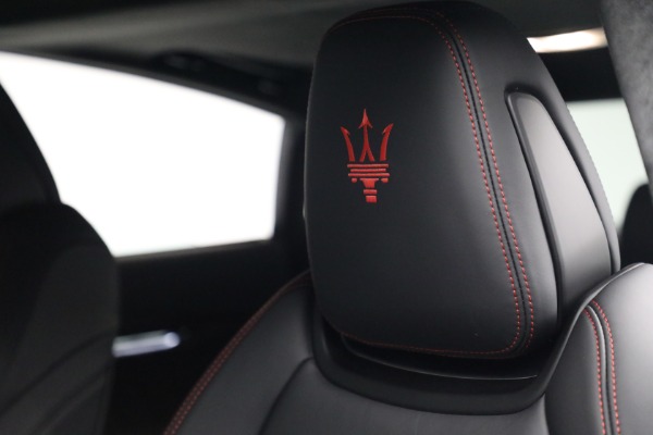 New 2022 Maserati Quattroporte Modena Q4 for sale Sold at Maserati of Greenwich in Greenwich CT 06830 16