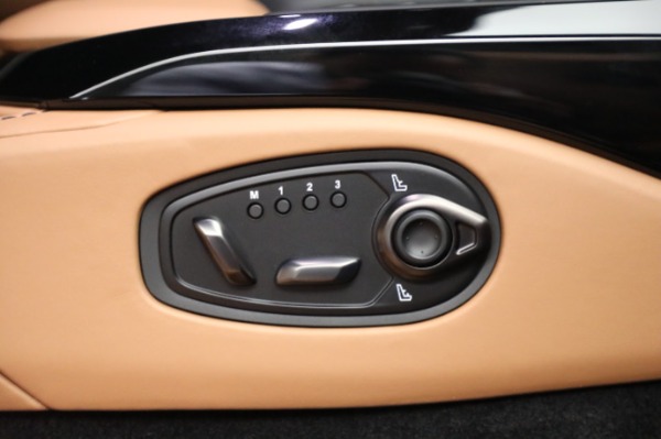 Used 2022 Aston Martin Vantage Auto for sale Sold at Maserati of Greenwich in Greenwich CT 06830 25
