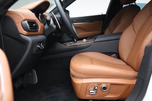 New 2022 Maserati Levante GT for sale Sold at Maserati of Greenwich in Greenwich CT 06830 14