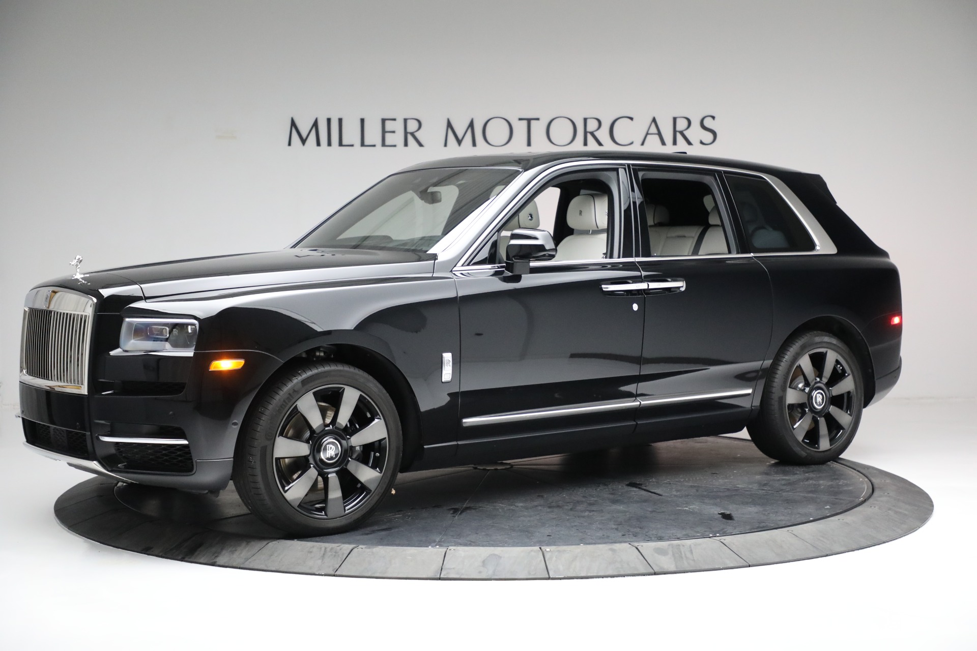 Used 2020 Rolls-Royce Cullinan for sale Sold at Maserati of Greenwich in Greenwich CT 06830 1