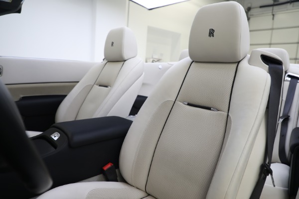 Used 2016 Rolls-Royce Dawn for sale $294,900 at Maserati of Greenwich in Greenwich CT 06830 27