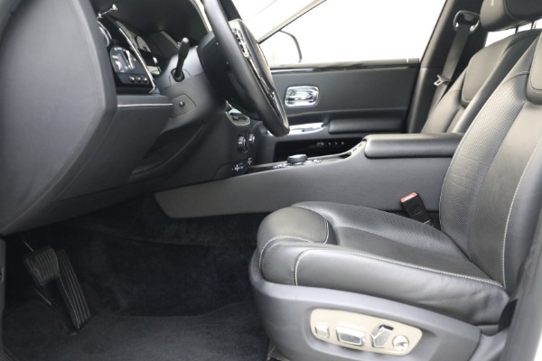 Used 2017 Rolls-Royce Ghost for sale $219,900 at Maserati of Greenwich in Greenwich CT 06830 12