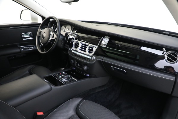 Used 2017 Rolls-Royce Ghost for sale $219,900 at Maserati of Greenwich in Greenwich CT 06830 17