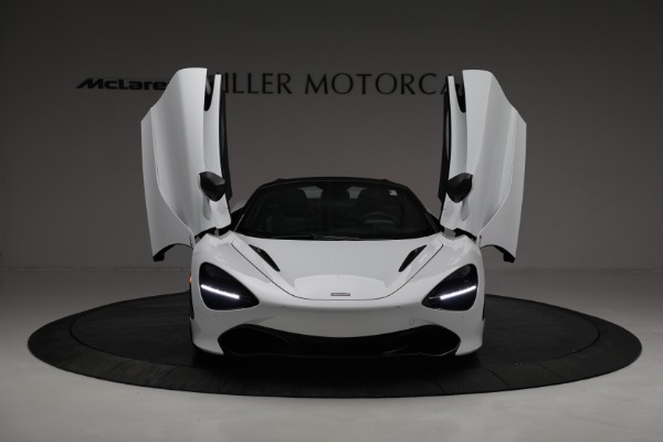 New 2022 McLaren 720S Spider Performance for sale $381,500 at Maserati of Greenwich in Greenwich CT 06830 13