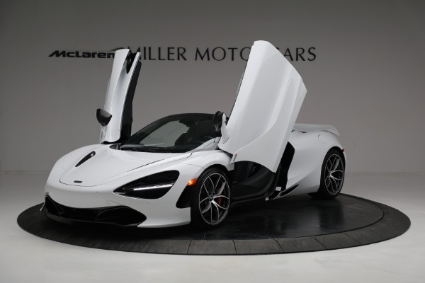New 2022 McLaren 720S Spider Performance for sale $381,500 at Maserati of Greenwich in Greenwich CT 06830 14