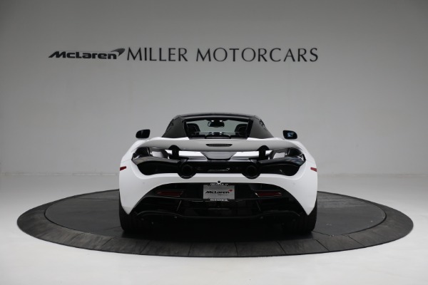 New 2022 McLaren 720S Spider Performance for sale $381,500 at Maserati of Greenwich in Greenwich CT 06830 18