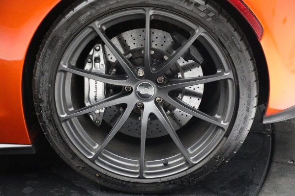 Used 2016 McLaren 675LT Spider for sale $275,900 at Maserati of Greenwich in Greenwich CT 06830 24