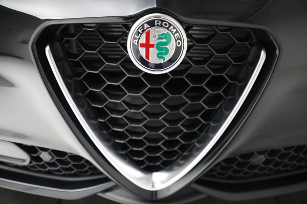 New 2022 Alfa Romeo Giulia Ti for sale $51,495 at Maserati of Greenwich in Greenwich CT 06830 22