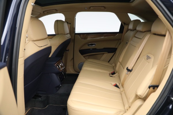 Used 2021 Bentley Bentayga V8 for sale Sold at Maserati of Greenwich in Greenwich CT 06830 20