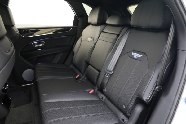 Used 2022 Bentley Bentayga V8 for sale $199,900 at Maserati of Greenwich in Greenwich CT 06830 23