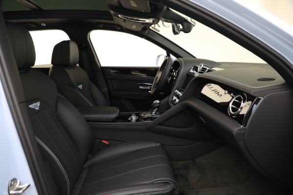 Used 2022 Bentley Bentayga V8 for sale $199,900 at Maserati of Greenwich in Greenwich CT 06830 26