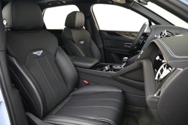 Used 2022 Bentley Bentayga V8 for sale $199,900 at Maserati of Greenwich in Greenwich CT 06830 27