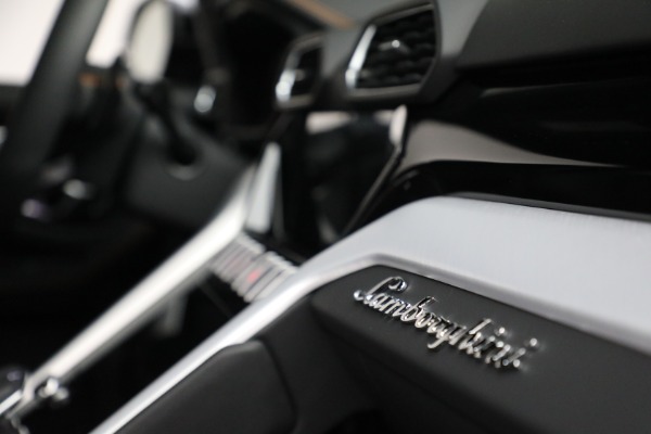 Used 2020 Lamborghini Urus for sale $295,900 at Maserati of Greenwich in Greenwich CT 06830 25