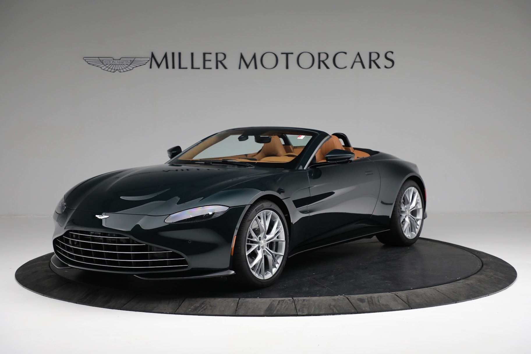 New 2022 Aston Martin Vantage Roadster for sale Sold at Maserati of Greenwich in Greenwich CT 06830 1