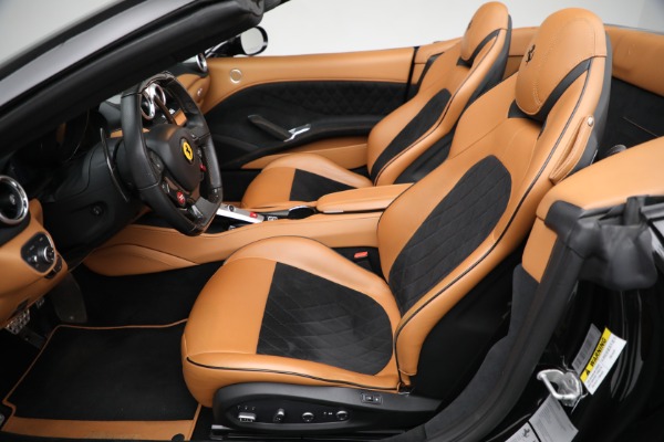 Used 2017 Ferrari California T for sale $178,900 at Maserati of Greenwich in Greenwich CT 06830 19
