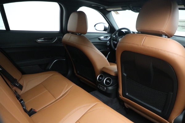 New 2022 Alfa Romeo Giulia Ti for sale Sold at Maserati of Greenwich in Greenwich CT 06830 23