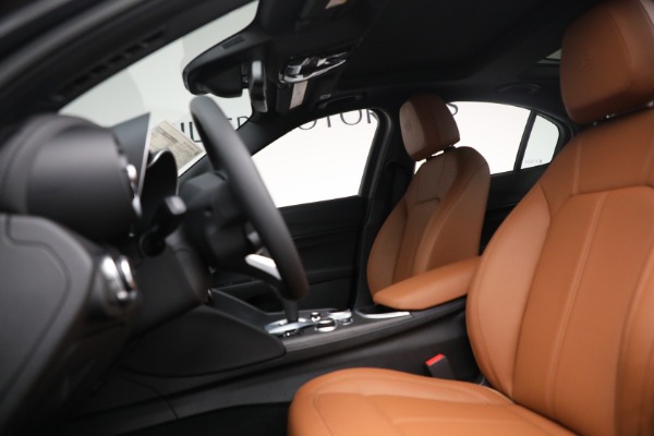 New 2022 Alfa Romeo Giulia Ti for sale Sold at Maserati of Greenwich in Greenwich CT 06830 25