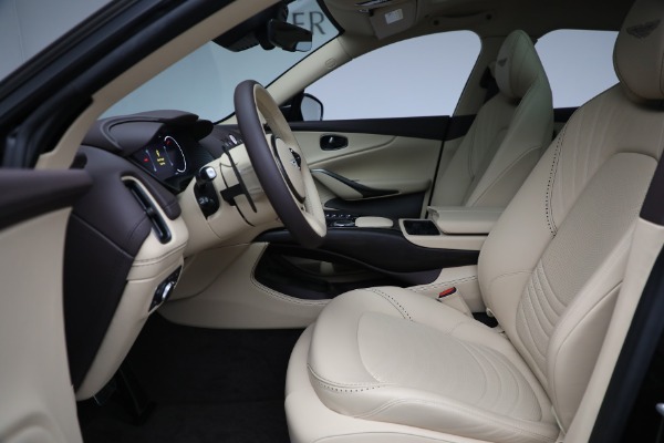 Used 2022 Aston Martin DBX for sale $105,900 at Maserati of Greenwich in Greenwich CT 06830 13