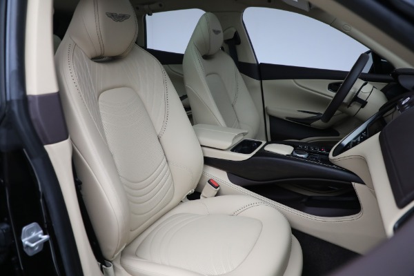 Used 2022 Aston Martin DBX for sale $105,900 at Maserati of Greenwich in Greenwich CT 06830 21