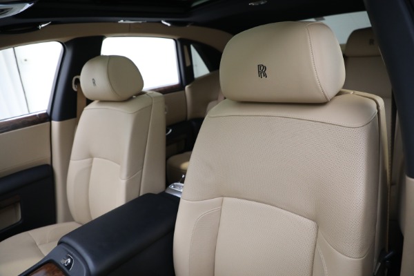Used 2013 Rolls-Royce Ghost for sale Sold at Maserati of Greenwich in Greenwich CT 06830 16
