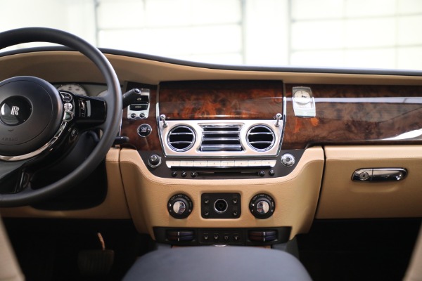 Used 2013 Rolls-Royce Ghost for sale Sold at Maserati of Greenwich in Greenwich CT 06830 27