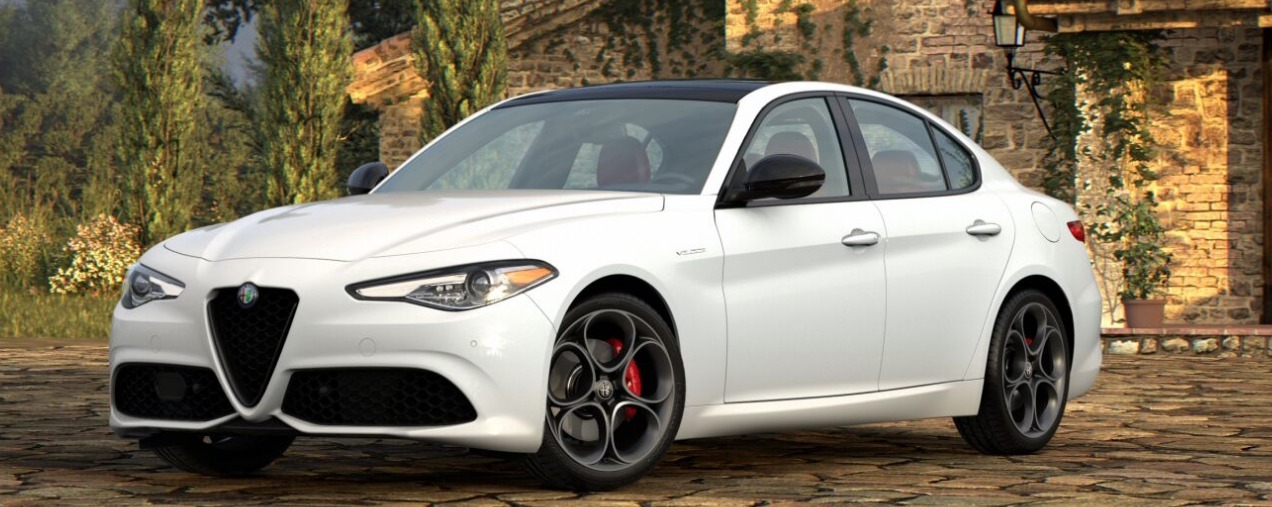 New 2022 Alfa Romeo Giulia Veloce for sale $55,160 at Maserati of Greenwich in Greenwich CT 06830 1