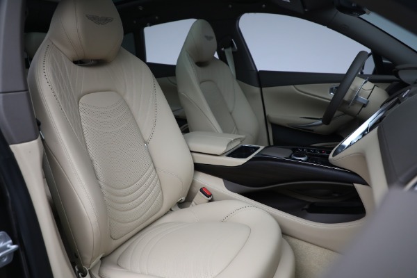 Used 2022 Aston Martin DBX for sale $227,646 at Maserati of Greenwich in Greenwich CT 06830 18