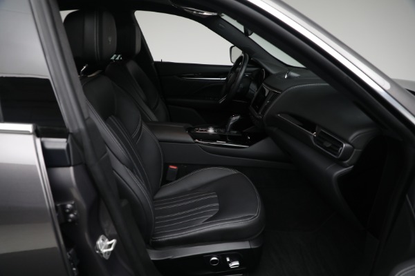 Used 2022 Maserati Levante Modena for sale $39,995 at Maserati of Greenwich in Greenwich CT 06830 14