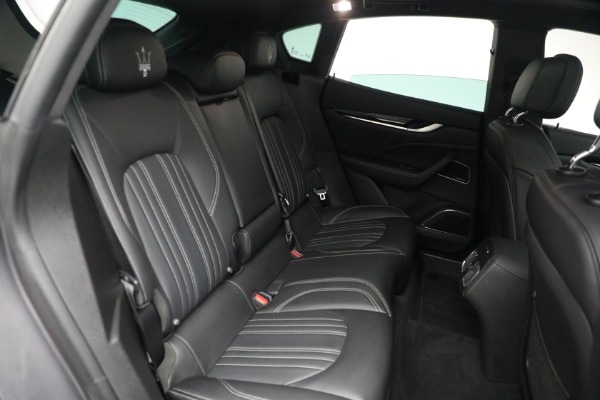 Used 2022 Maserati Levante Modena for sale $39,995 at Maserati of Greenwich in Greenwich CT 06830 17