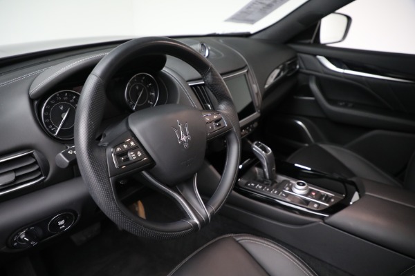 Used 2022 Maserati Levante Modena for sale $39,995 at Maserati of Greenwich in Greenwich CT 06830 9