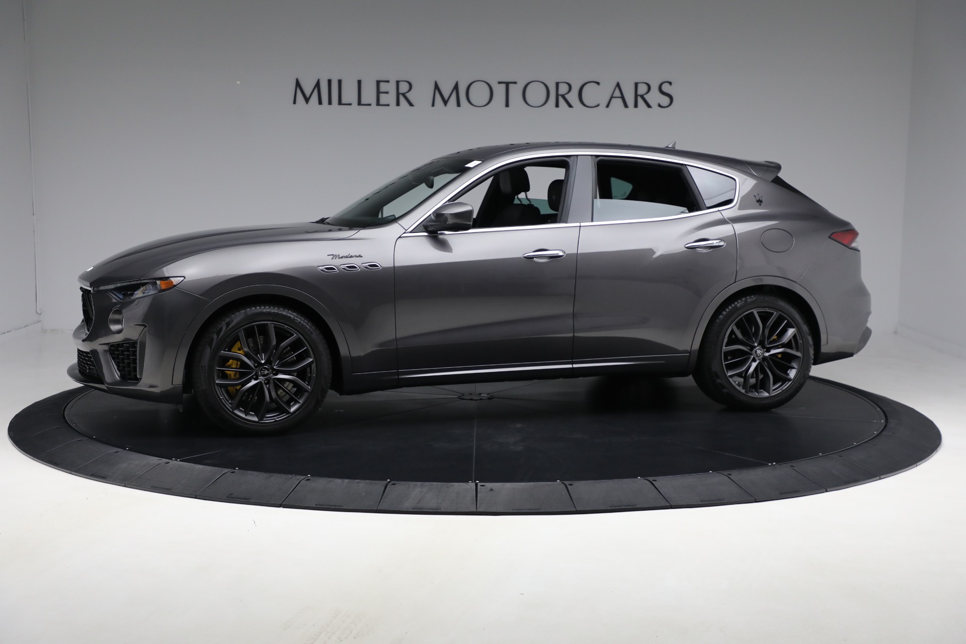 Used 2022 Maserati Levante Modena for sale $39,995 at Maserati of Greenwich in Greenwich CT 06830 1