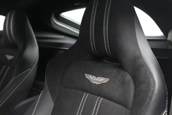 Used 2022 Aston Martin Vantage Coupe for sale $185,716 at Maserati of Greenwich in Greenwich CT 06830 17