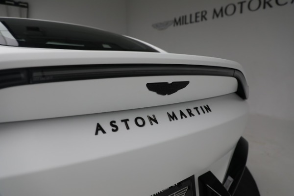 Used 2022 Aston Martin Vantage Coupe for sale $185,716 at Maserati of Greenwich in Greenwich CT 06830 24