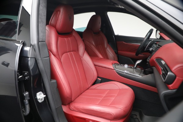 Used 2022 Maserati Levante Modena for sale $41,900 at Maserati of Greenwich in Greenwich CT 06830 19
