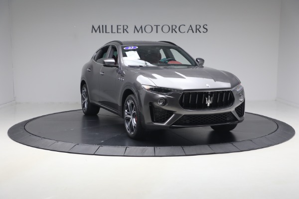 Used 2023 Maserati Levante Modena for sale $51,900 at Maserati of Greenwich in Greenwich CT 06830 11
