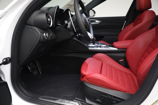 New 2023 Alfa Romeo Giulia Veloce for sale $55,860 at Maserati of Greenwich in Greenwich CT 06830 14