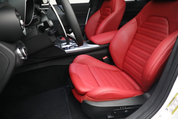 New 2023 Alfa Romeo Giulia Veloce for sale $55,860 at Maserati of Greenwich in Greenwich CT 06830 15