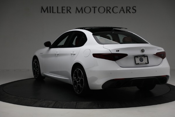 New 2023 Alfa Romeo Giulia Veloce for sale $55,860 at Maserati of Greenwich in Greenwich CT 06830 5