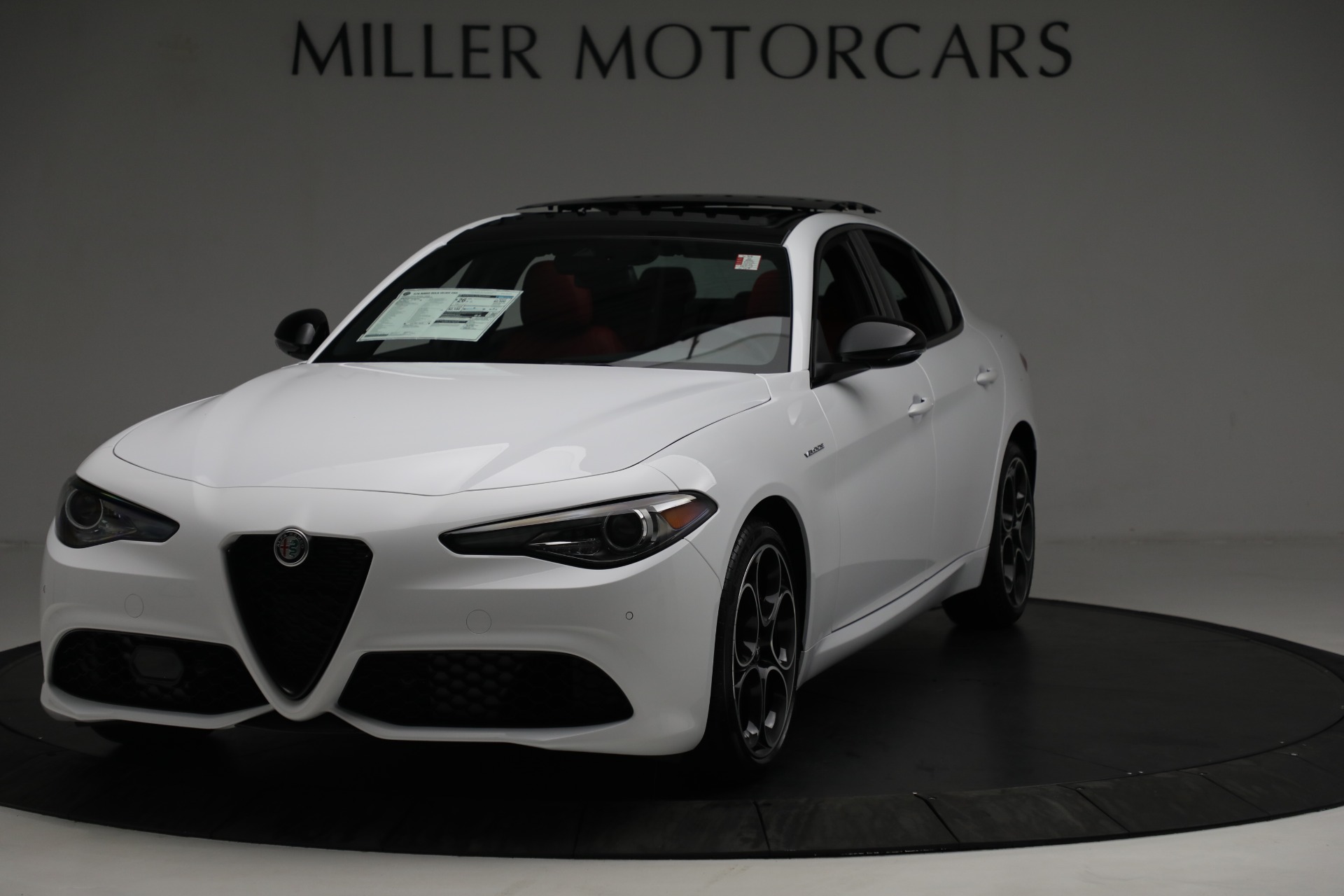 New 2023 Alfa Romeo Giulia Veloce for sale $55,860 at Maserati of Greenwich in Greenwich CT 06830 1