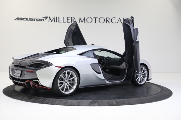 Used 2019 McLaren 570S for sale Sold at Maserati of Greenwich in Greenwich CT 06830 18