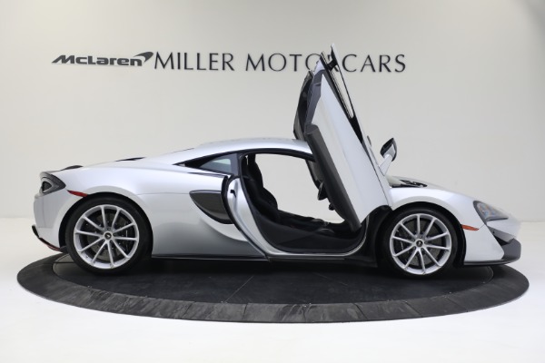 Used 2019 McLaren 570S for sale $187,900 at Maserati of Greenwich in Greenwich CT 06830 21