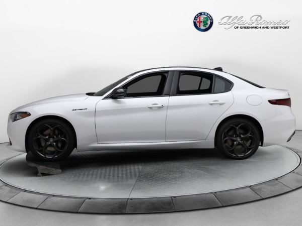 New 2023 Alfa Romeo Giulia Estrema for sale $55,610 at Maserati of Greenwich in Greenwich CT 06830 3