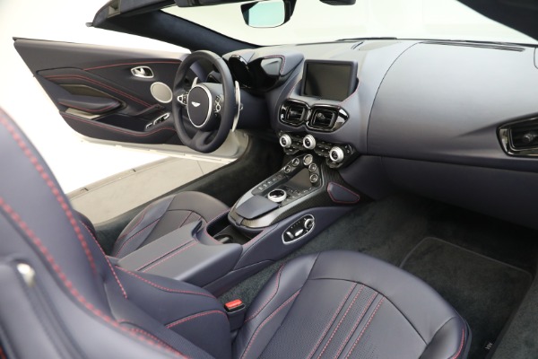 Used 2023 Aston Martin Vantage Roadster for sale Sold at Maserati of Greenwich in Greenwich CT 06830 25